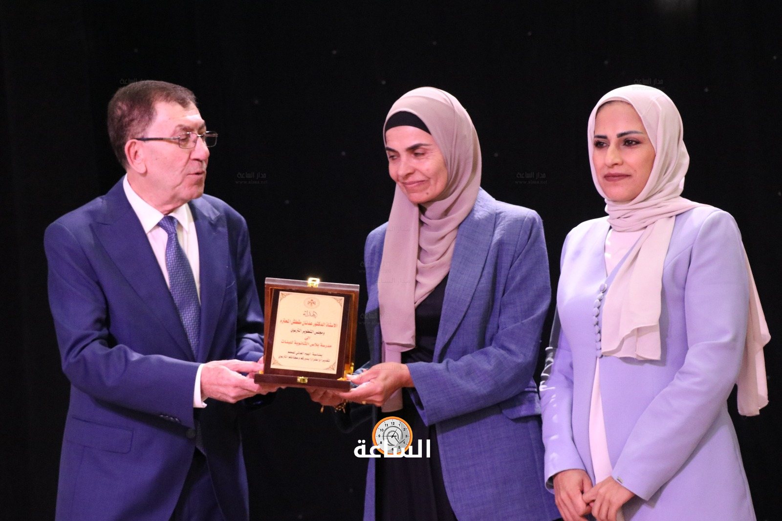 Madar Al-Saa Images 0.42669693521767316