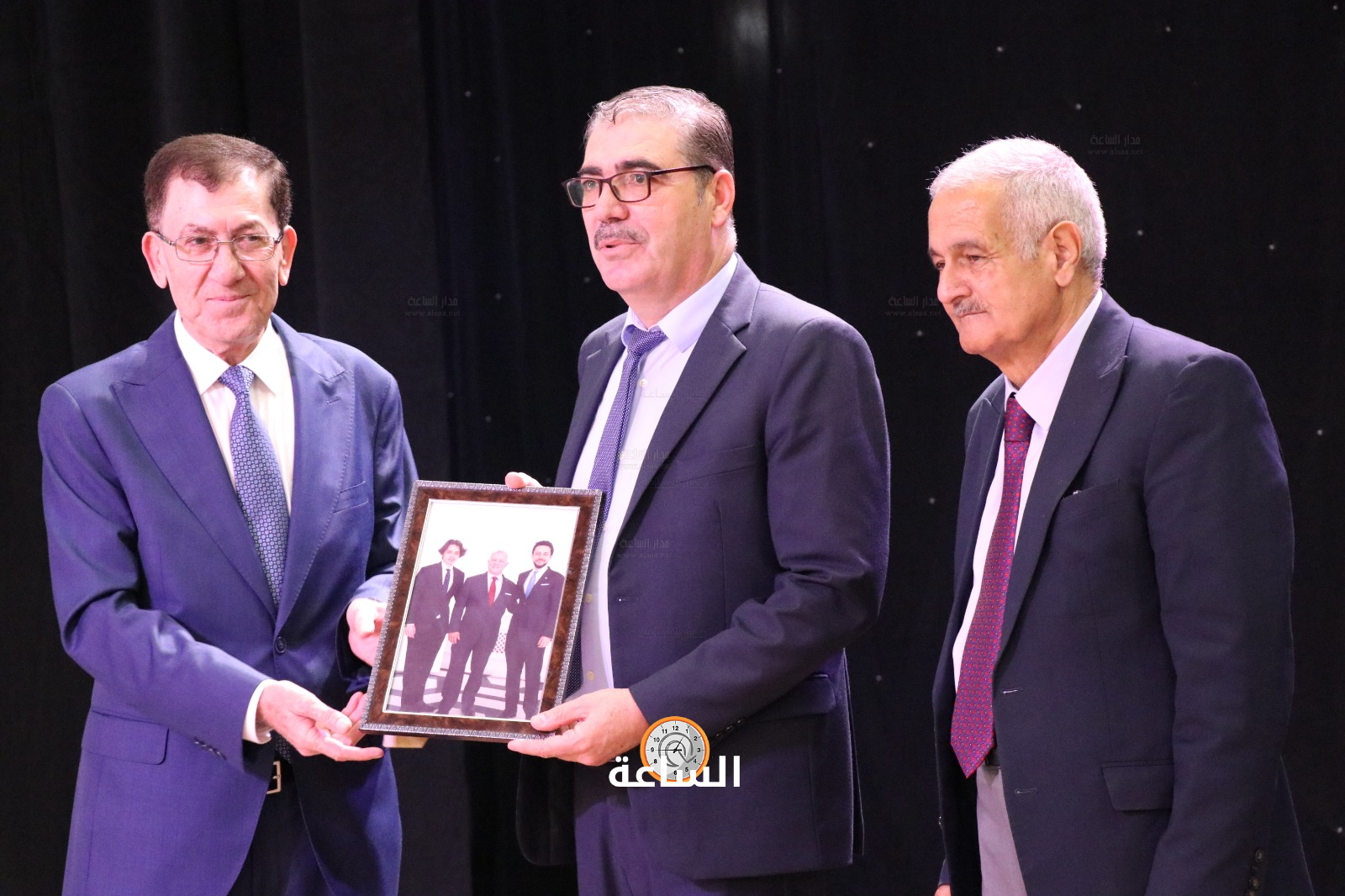 Madar Al-Saa Images 0.22775377735886115