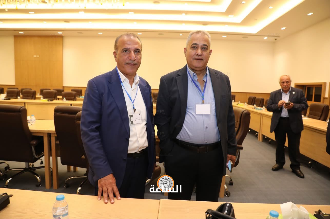 Madar Al-Saa Images 0.444947085130469