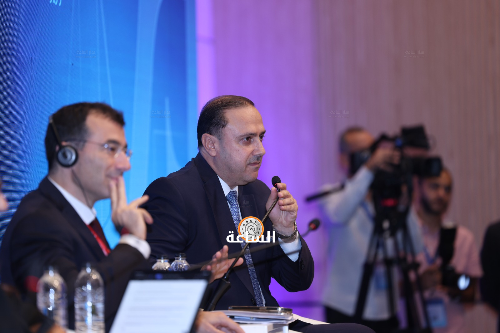 Madar Al-Saa Images 0.8996924595870015