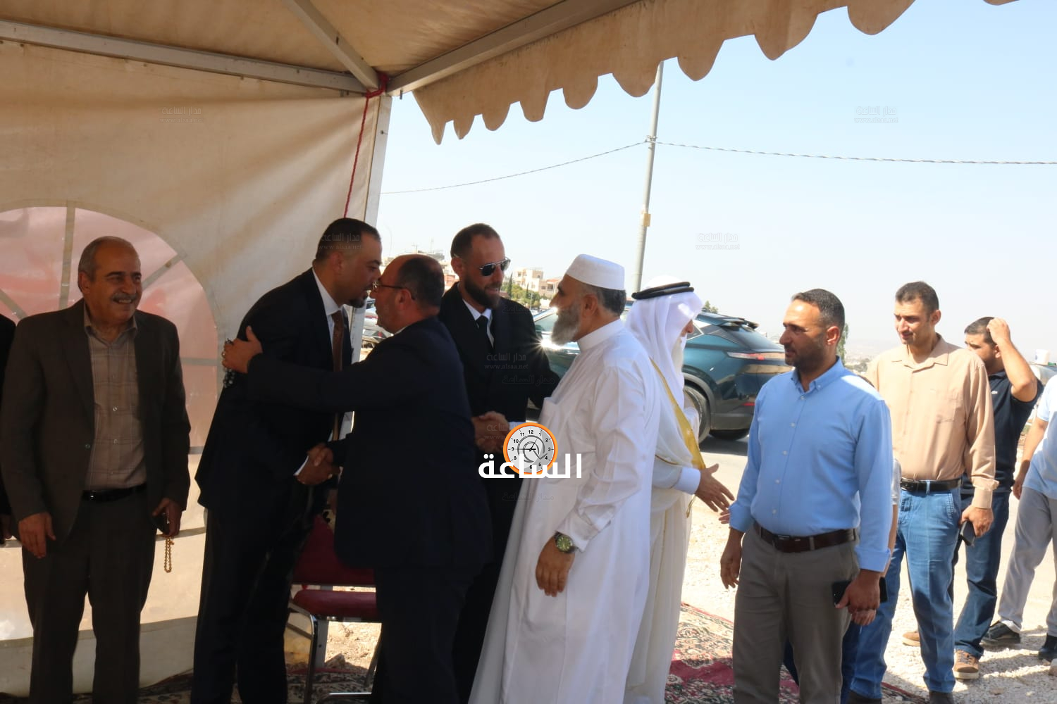 Madar Al-Saa Images 0.9509238337068882