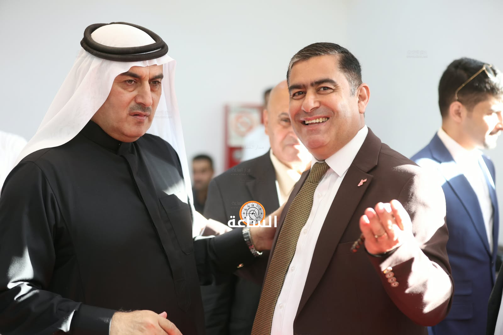 Madar Al-Saa Images 0.766174136671919