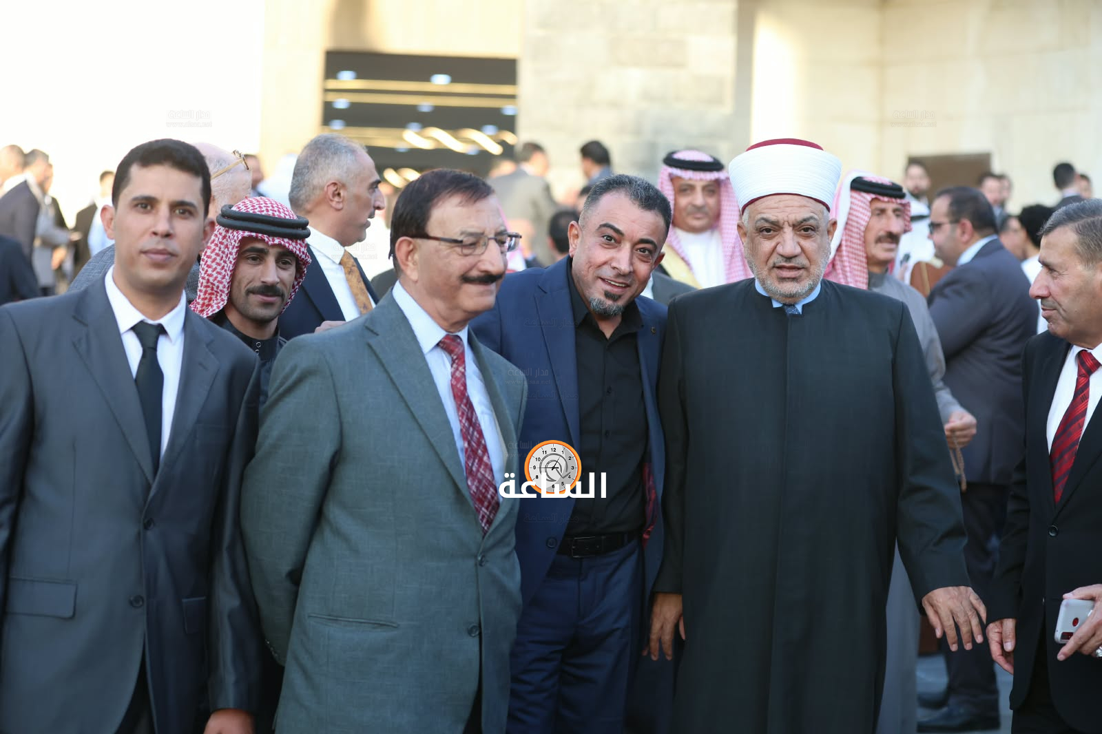 Madar Al-Saa Images 0.1026943532396346