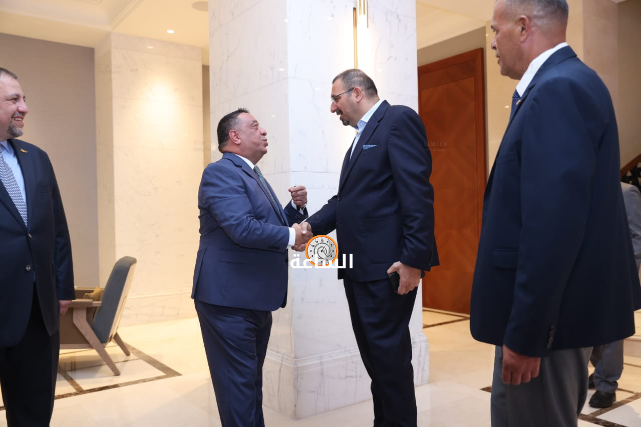 Madar Al-Saa Images 0.7849002993113557