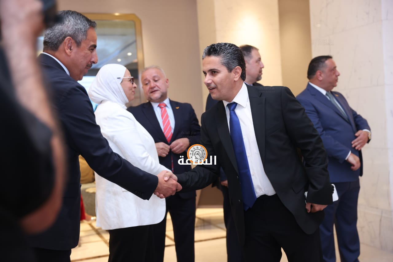 Madar Al-Saa Images 0.3268811183382174