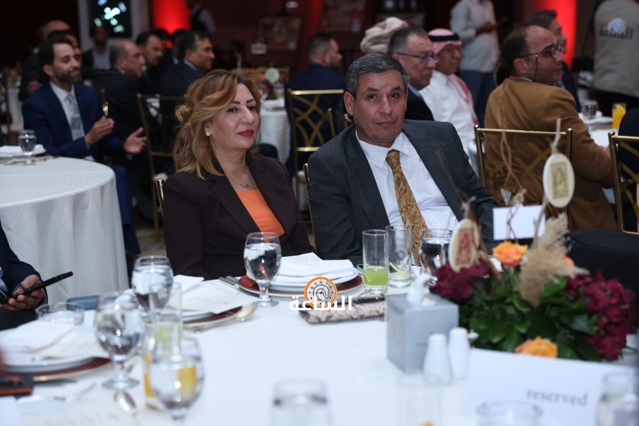 Madar Al-Saa Images 0.525624579363934