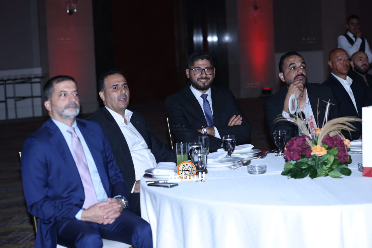 Madar Al-Saa Images 0.24248512980462245