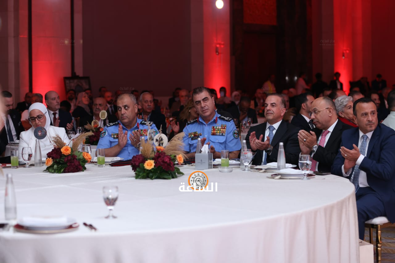 Madar Al-Saa Images 0.7776215702291718