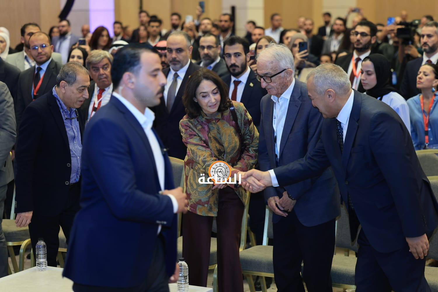 Madar Al-Saa Images 0.17760176728888832