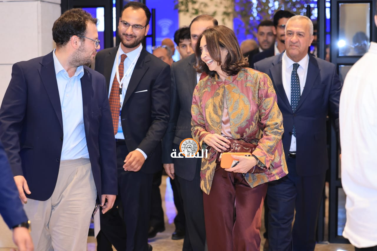 Madar Al-Saa Images 0.7469440300649788