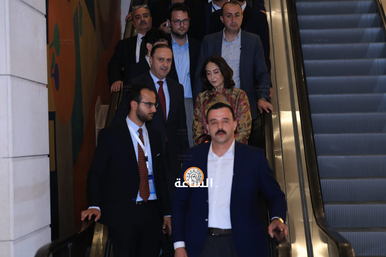 Madar Al-Saa Images 0.14328881454649156