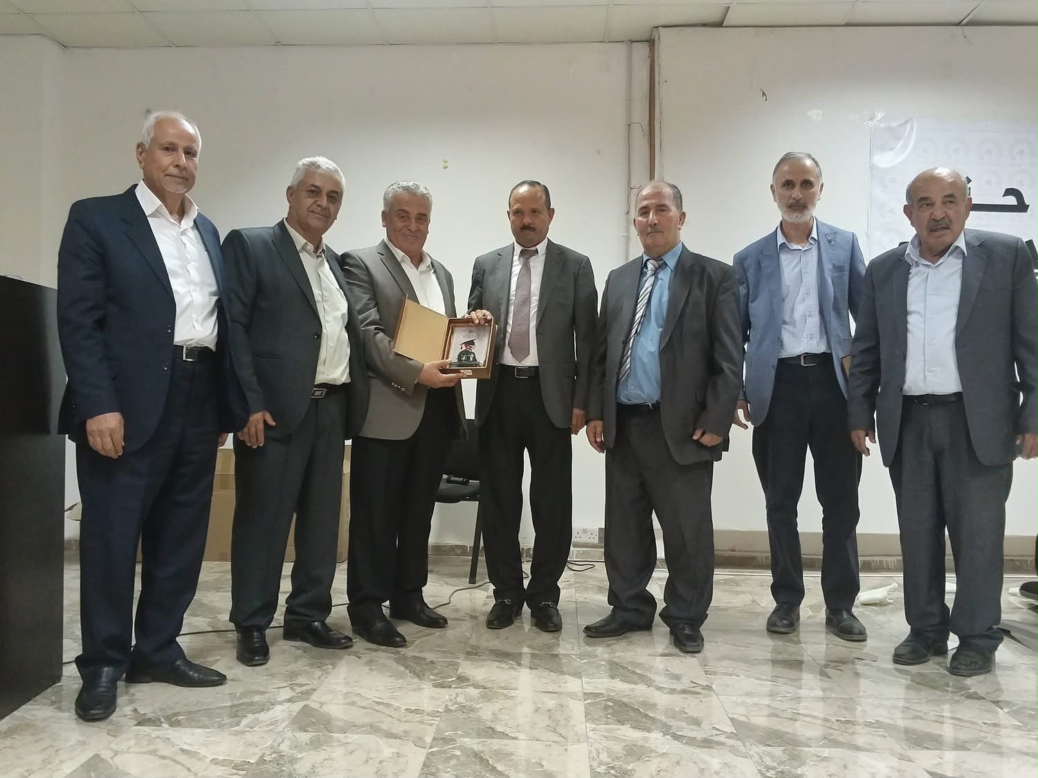Madar Al-Saa Images 0.32850993132770945