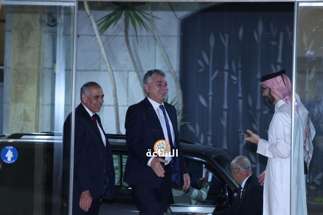 Madar Al-Saa Images 0.9007392487003459