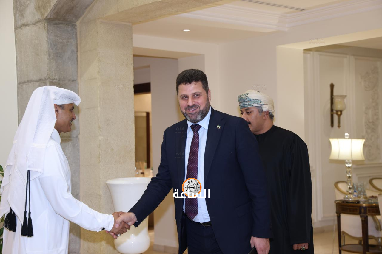 Madar Al-Saa Images 0.16000415135145885