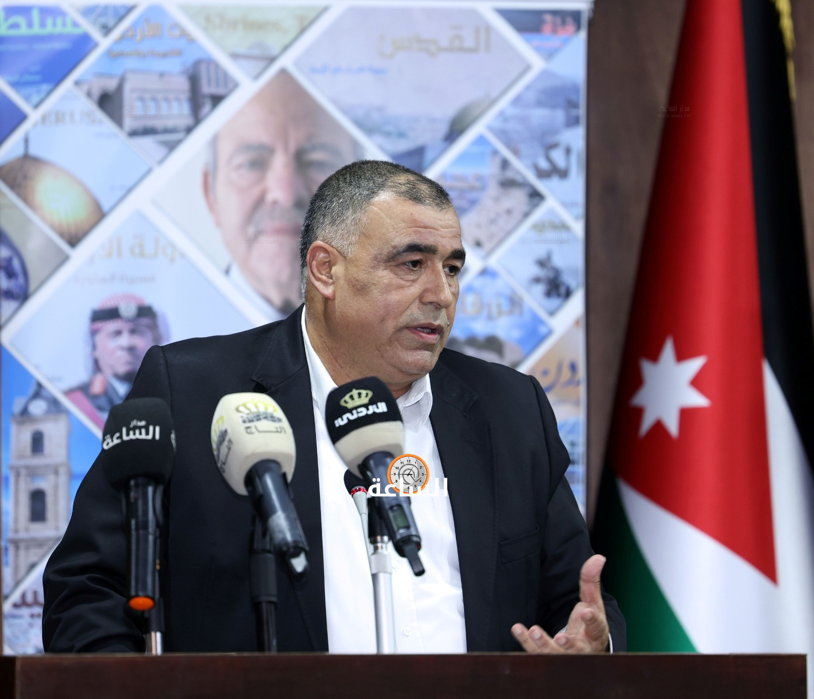 Madar Al-Saa Images 0.4249824548431008