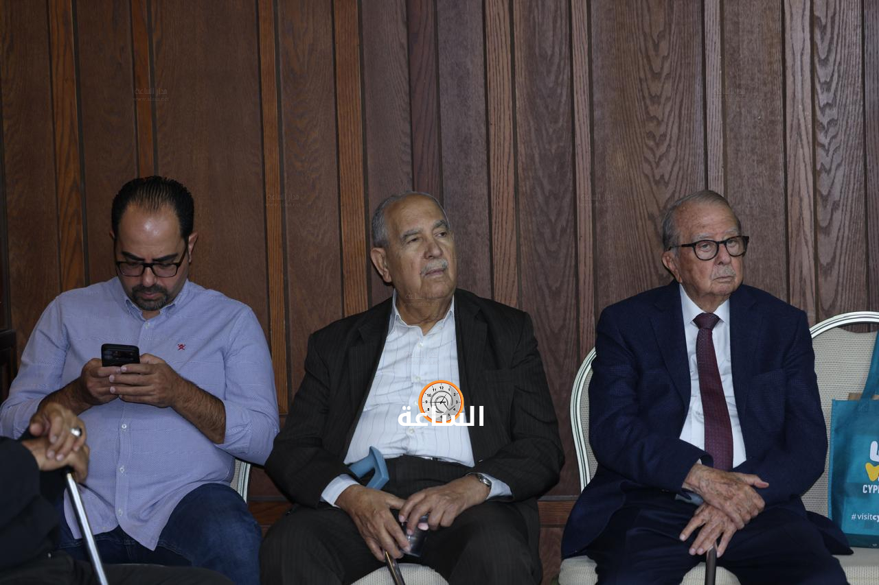 Madar Al-Saa Images 0.017150391360965744