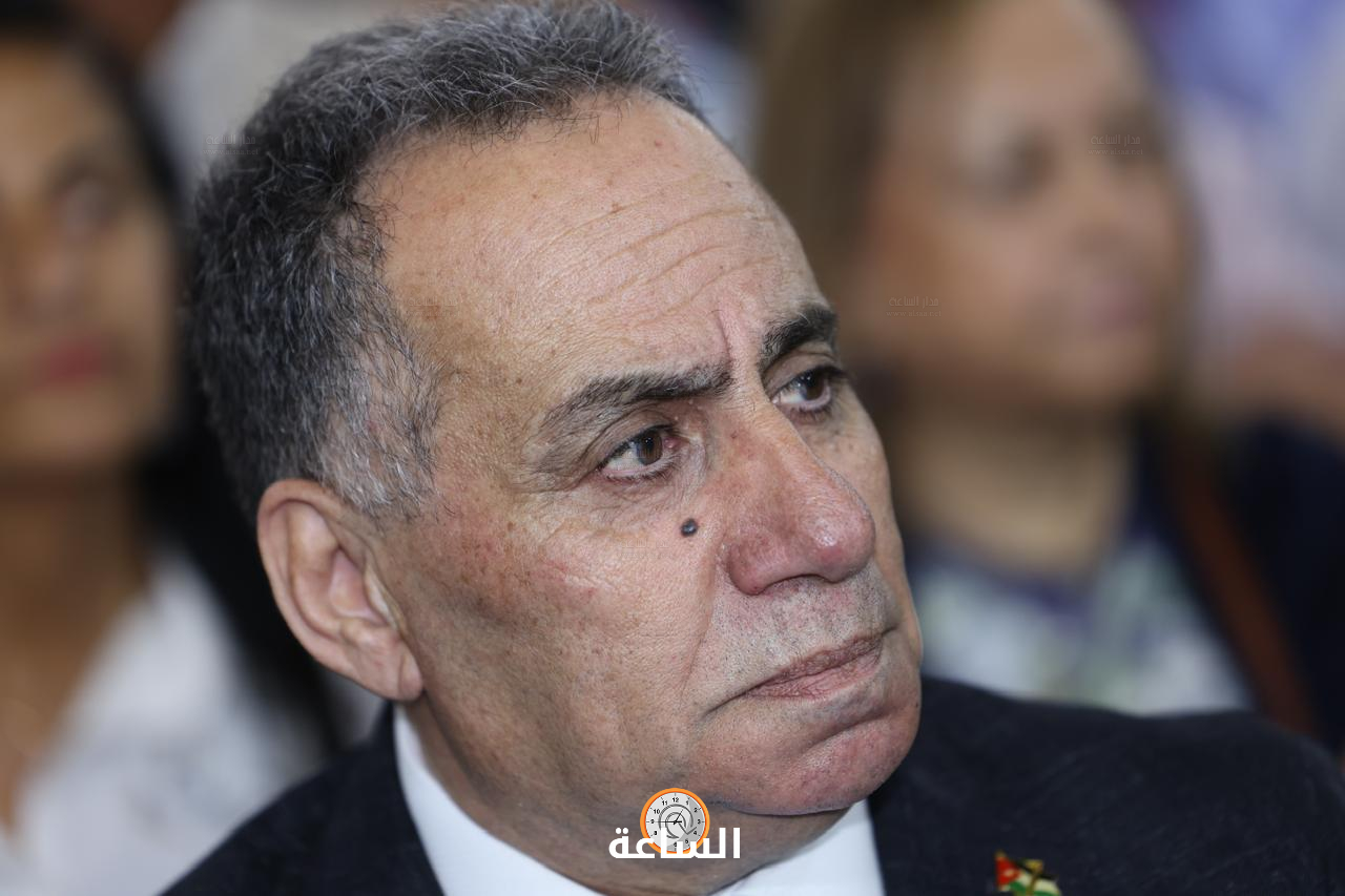 Madar Al-Saa Images 0.23438888438118088