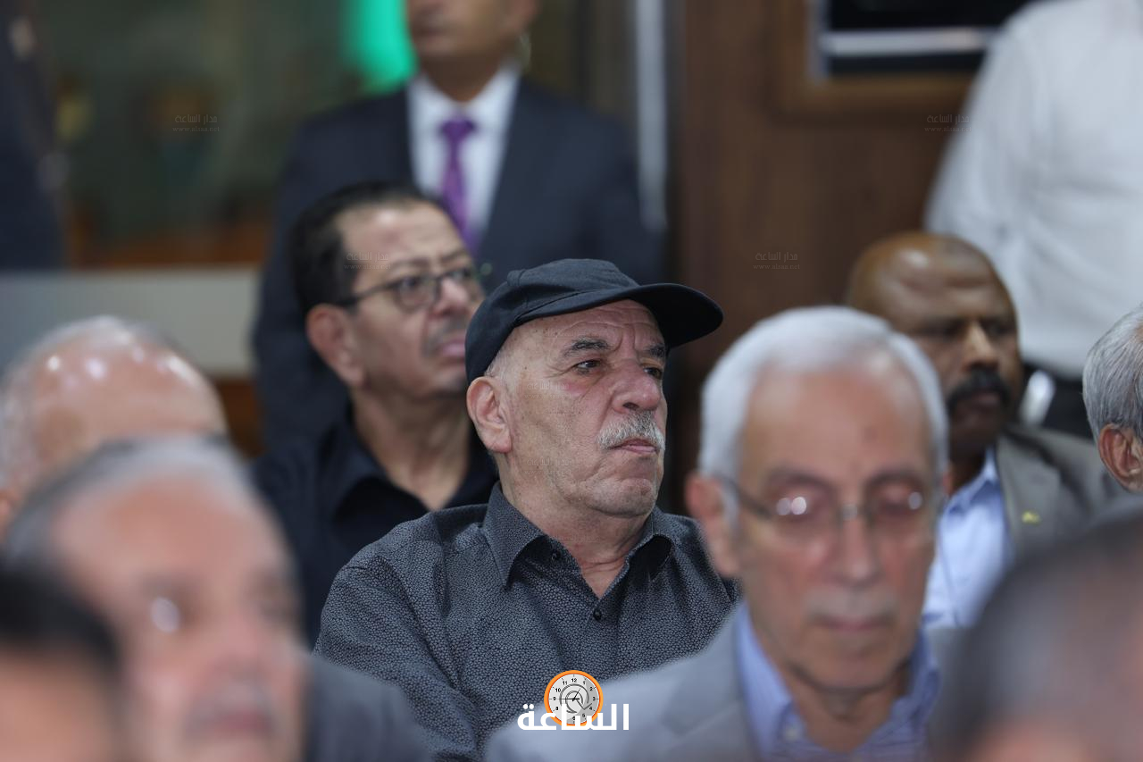 Madar Al-Saa Images 0.717277979609726