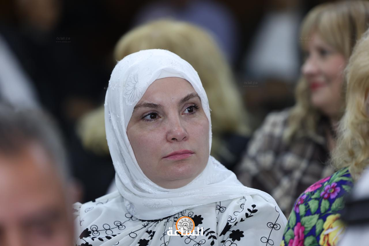 Madar Al-Saa Images 0.0527596650609643
