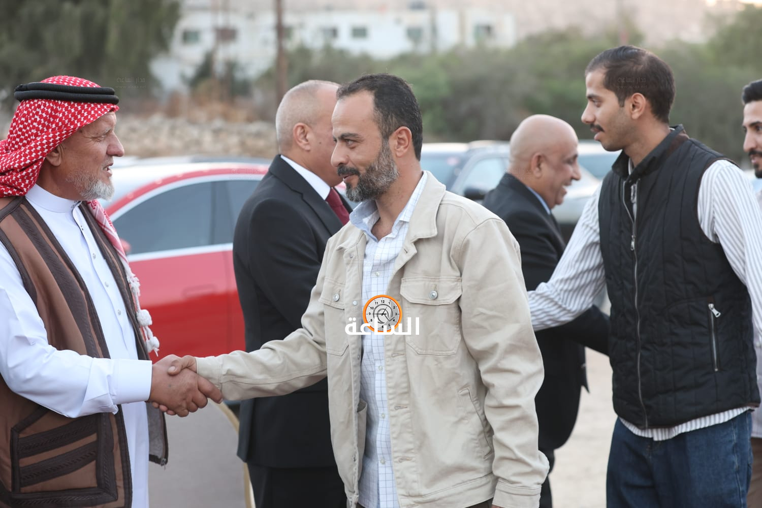 Madar Al-Saa Images 0.4745718972934929