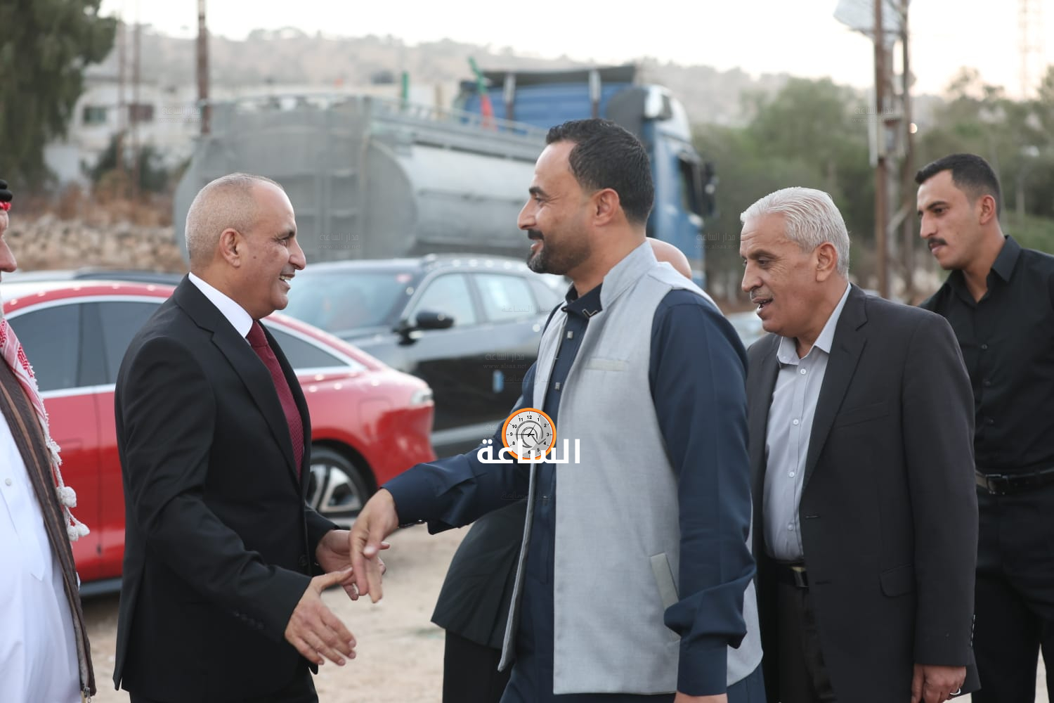 Madar Al-Saa Images 0.4959404234950694