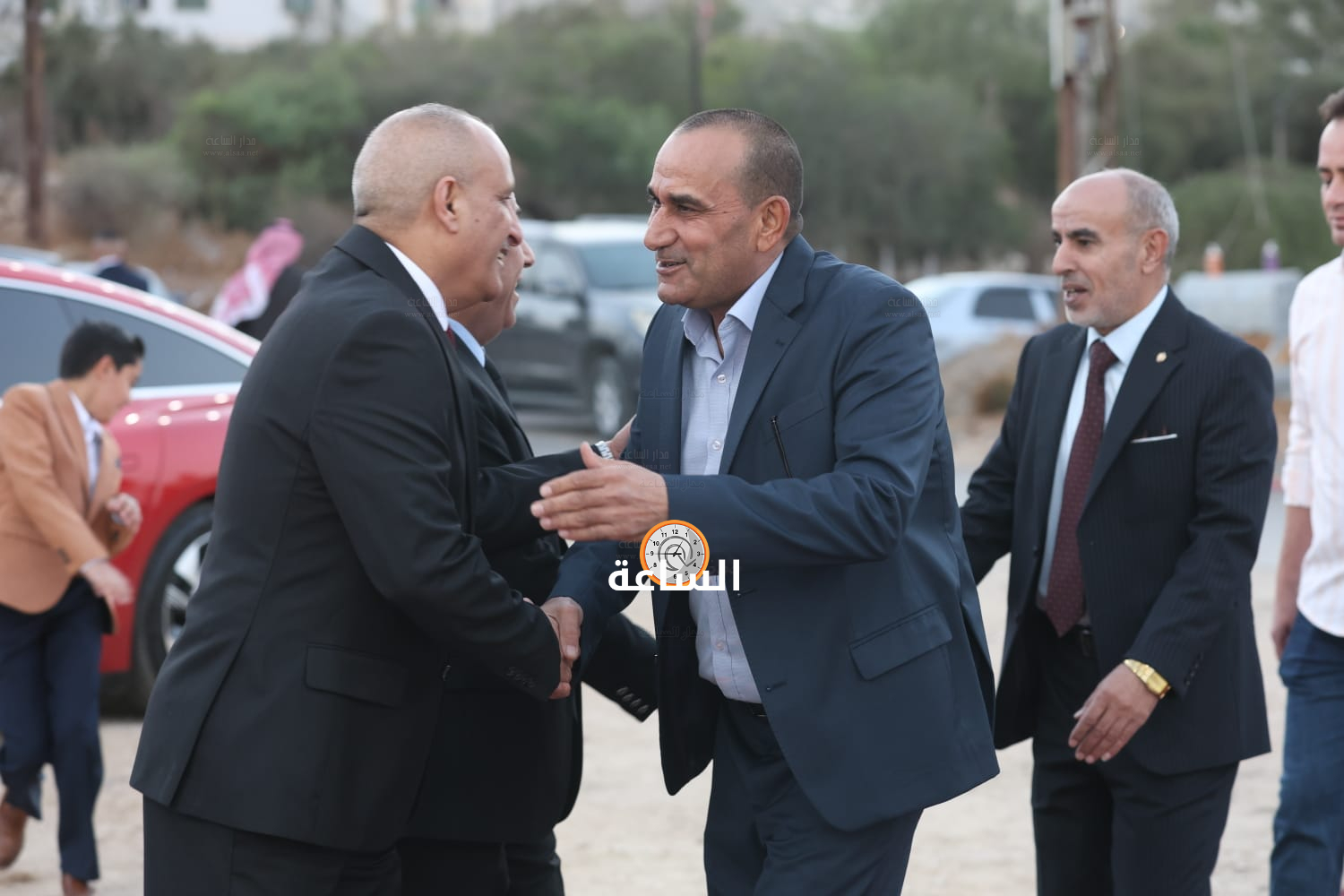Madar Al-Saa Images 0.8812494374625175