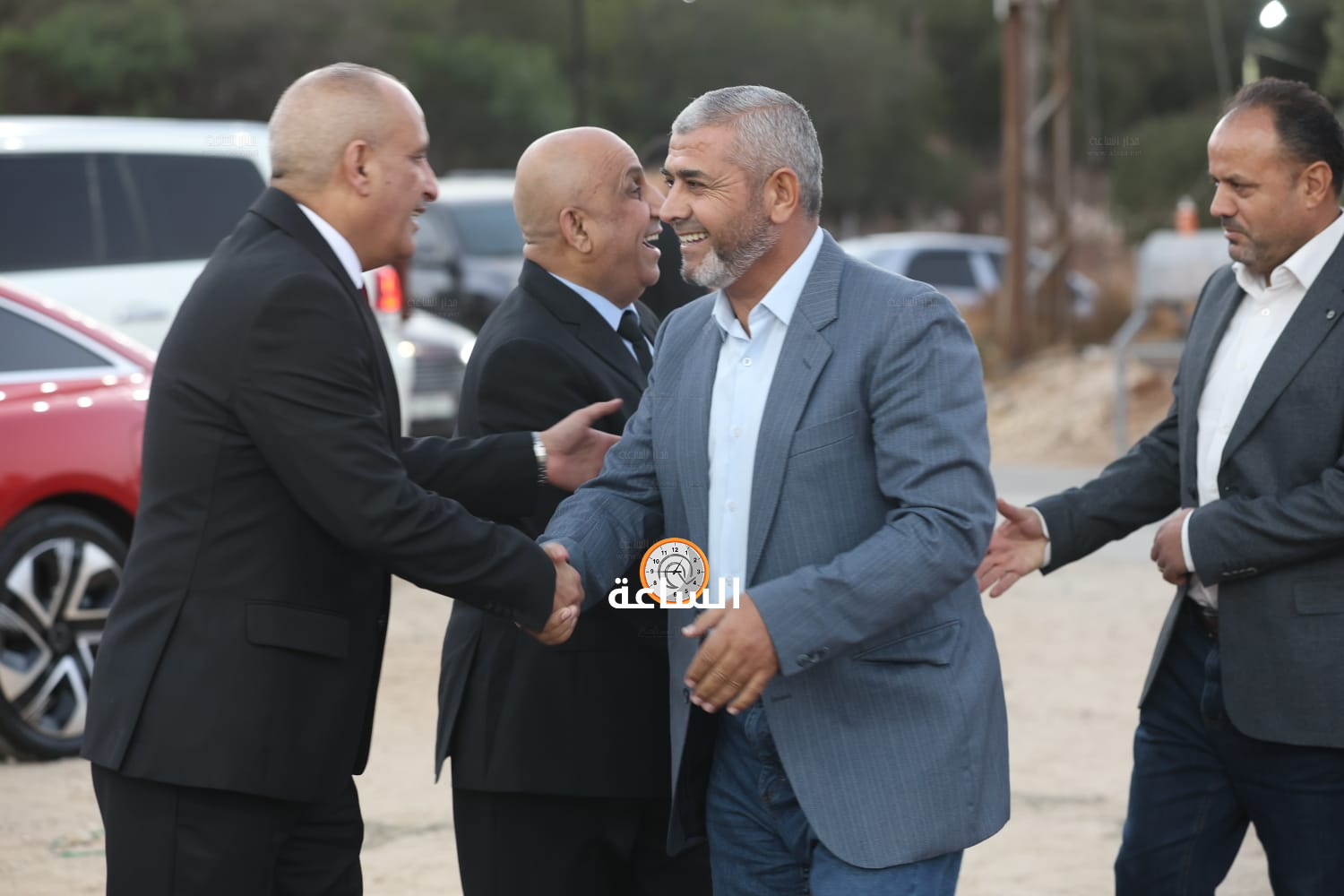 Madar Al-Saa Images 0.6017396516182935