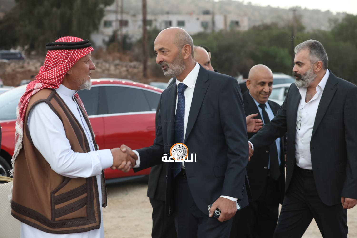 Madar Al-Saa Images 0.0037475614568359683