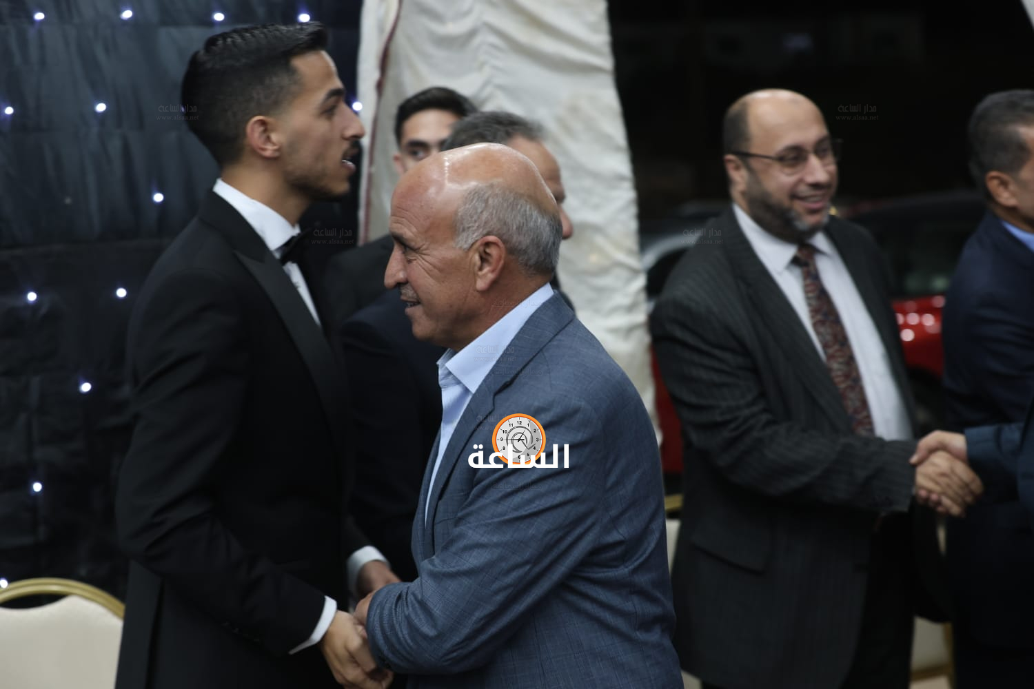 Madar Al-Saa Images 0.06946995304935899