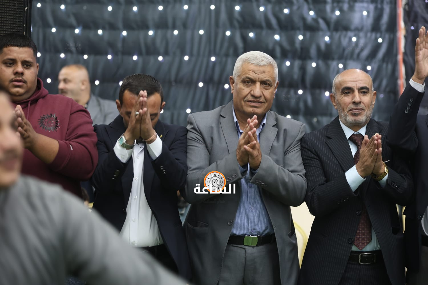 Madar Al-Saa Images 0.4108655537982233