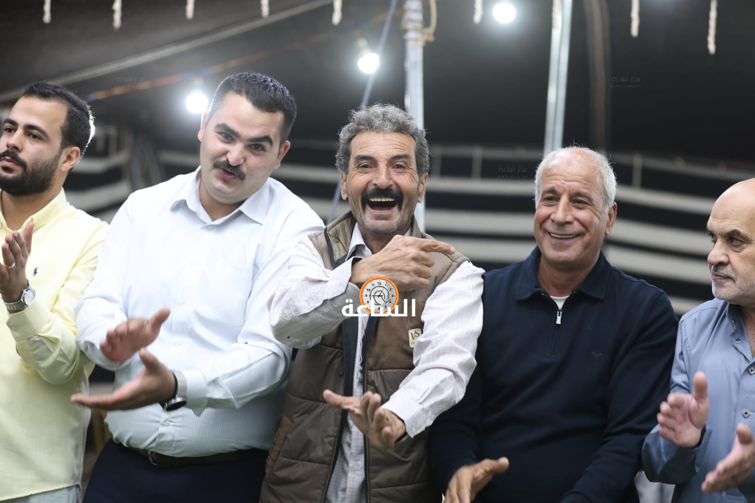 Madar Al-Saa Images 0.5319583642337564
