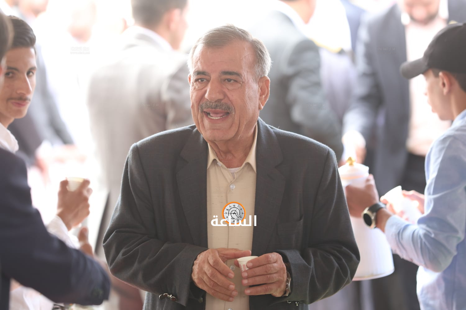 Madar Al-Saa Images 0.41221135759178573