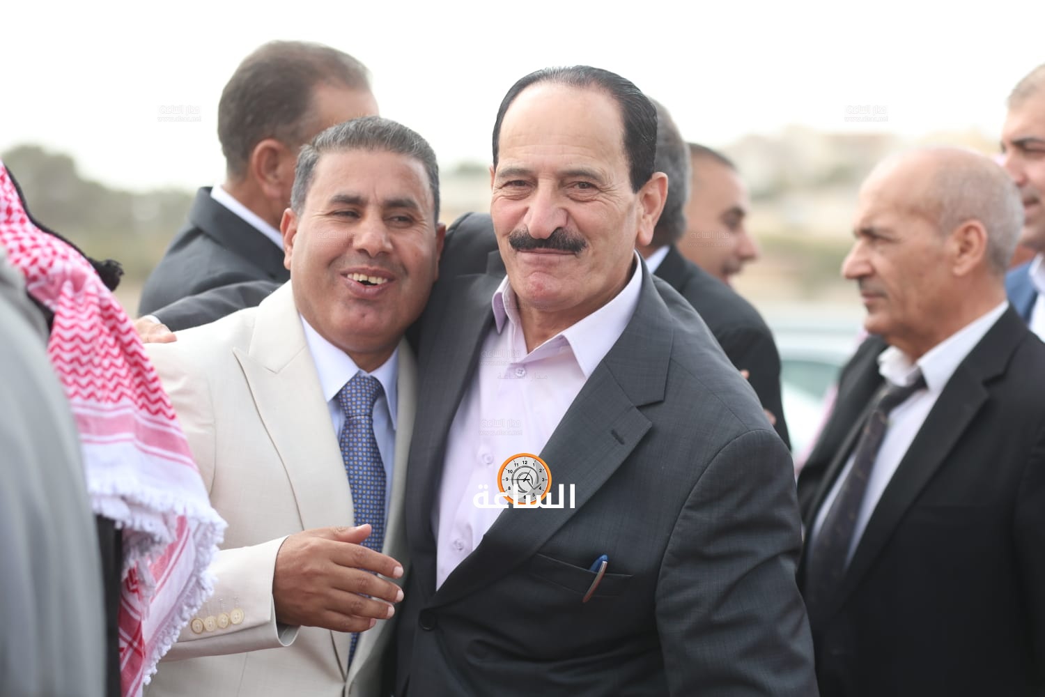 Madar Al-Saa Images 0.039962032962099325