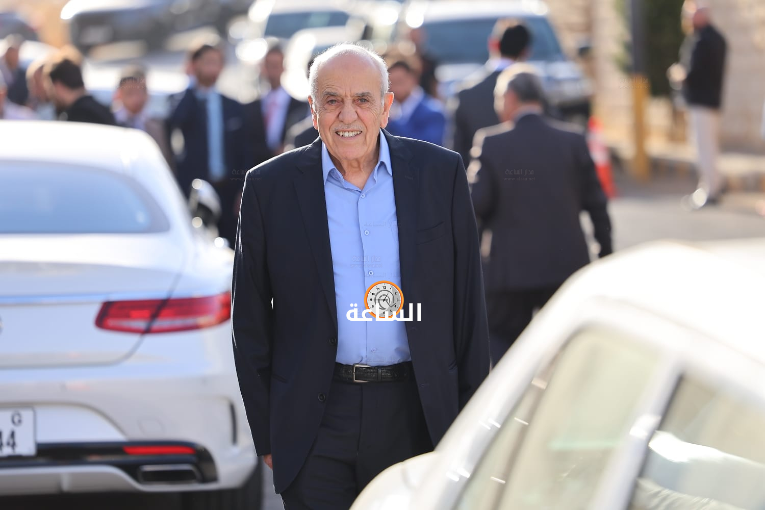 Madar Al-Saa Images 0.3934570647320317