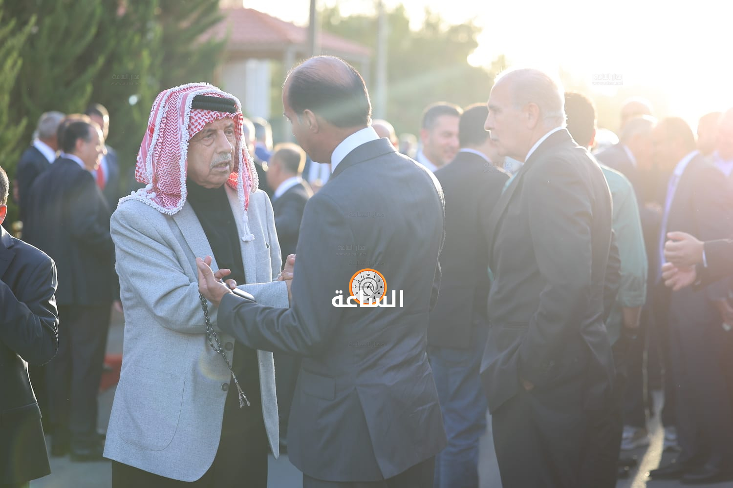 Madar Al-Saa Images 0.31038232890505135