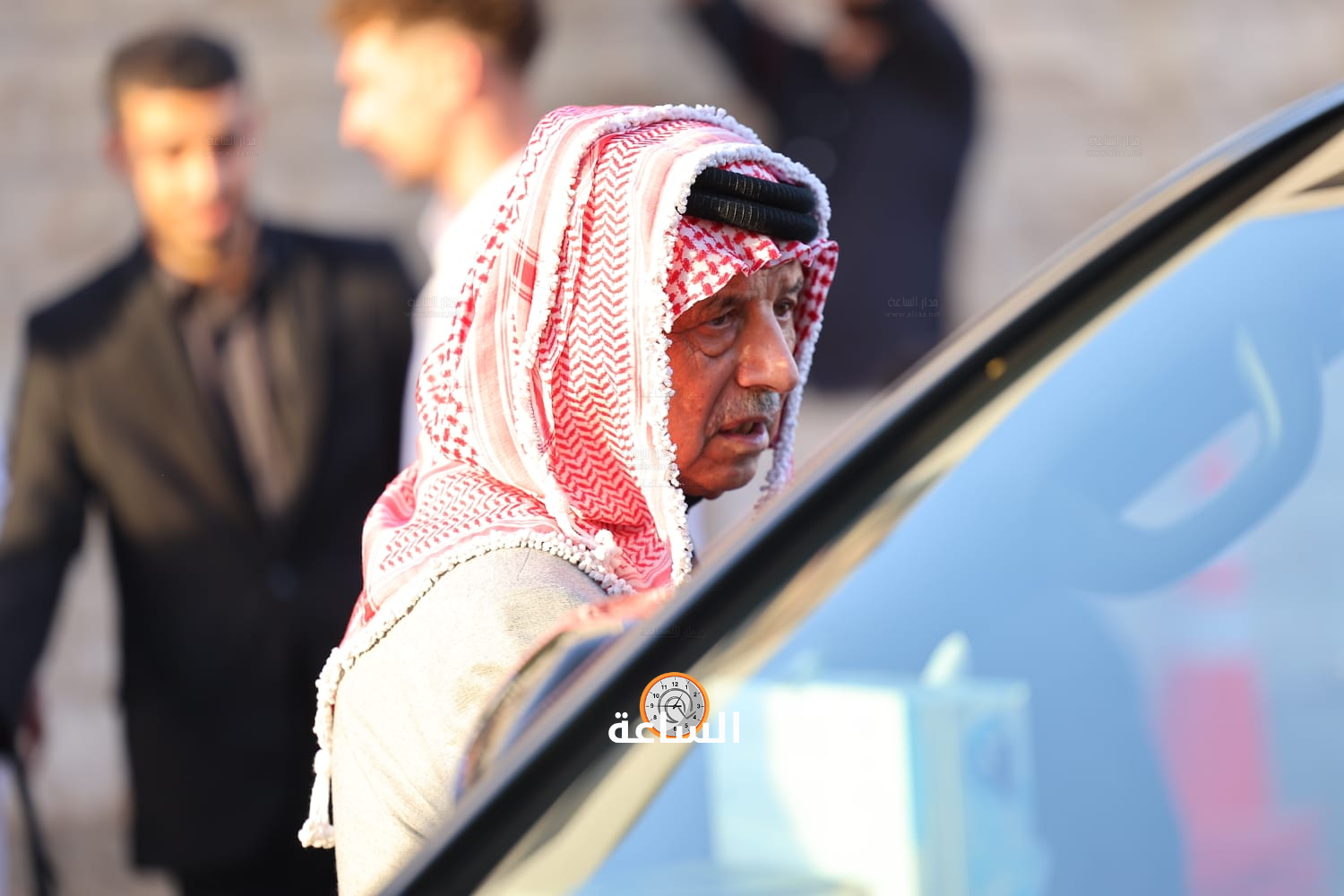 Madar Al-Saa Images 0.38179103545117965