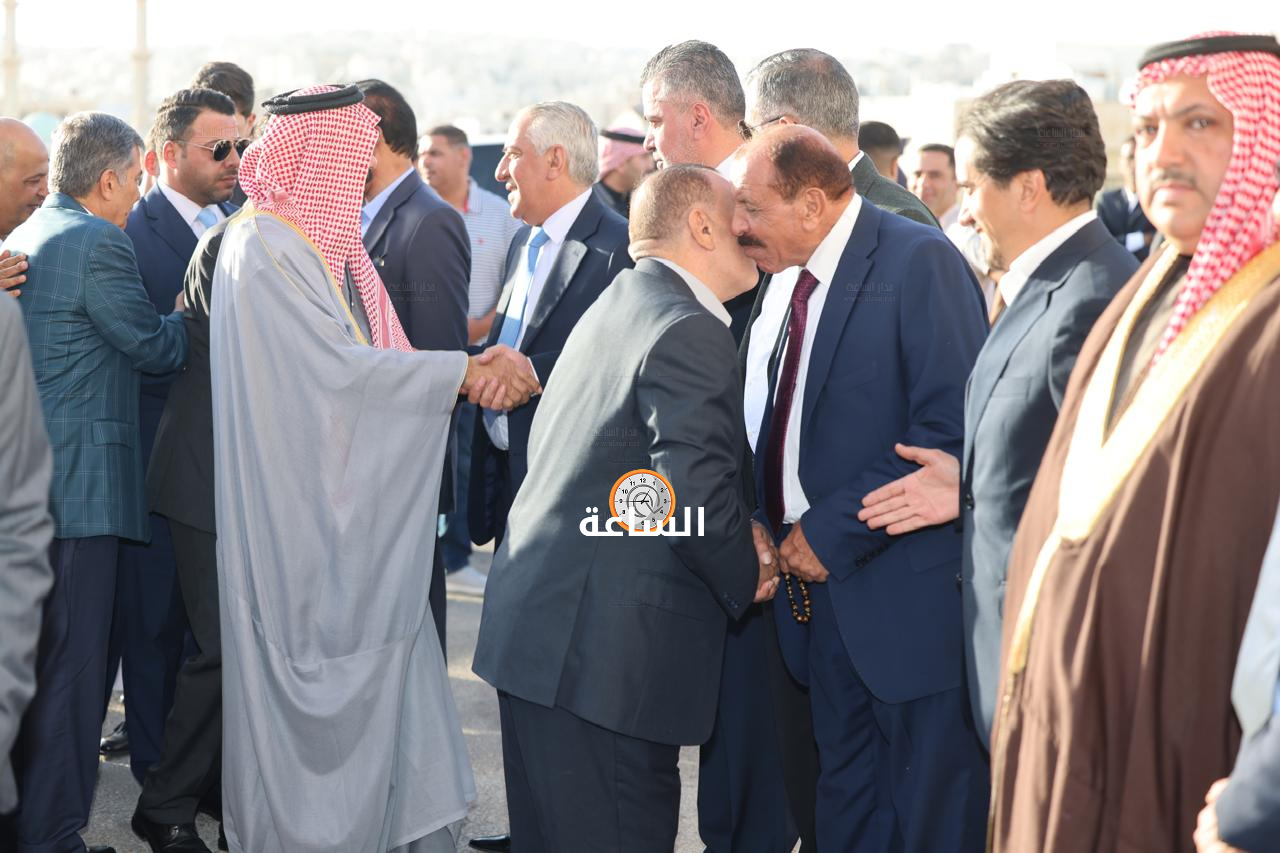 Madar Al-Saa Images 0.38071402871976545