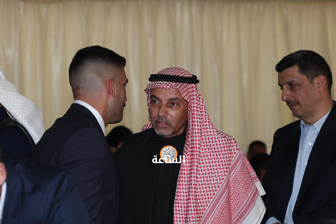 Madar Al-Saa Images 0.4669405651823625