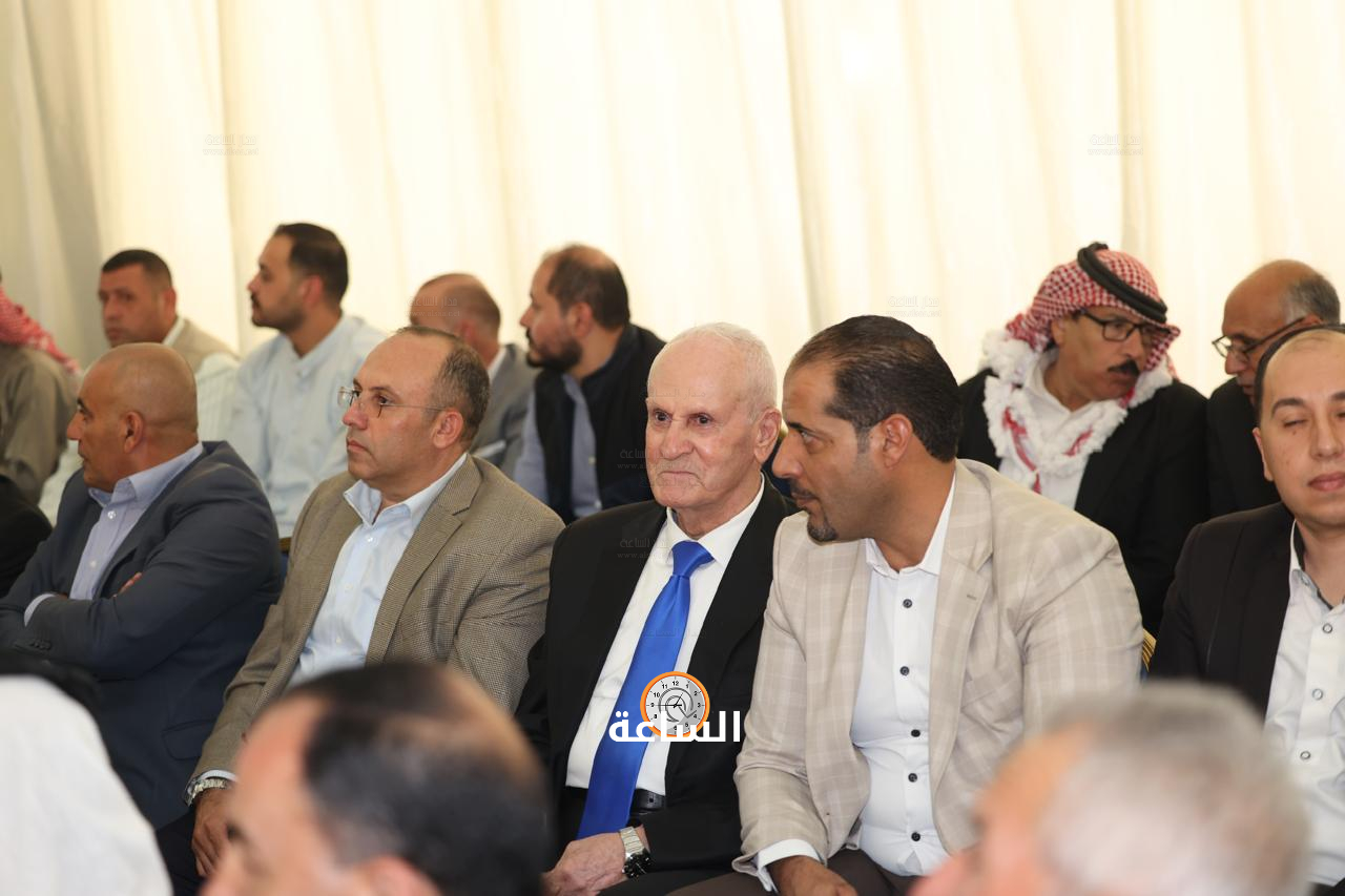Madar Al-Saa Images 0.043825831160798856