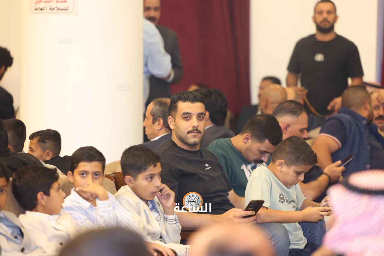 Madar Al-Saa Images 0.4236264648337196