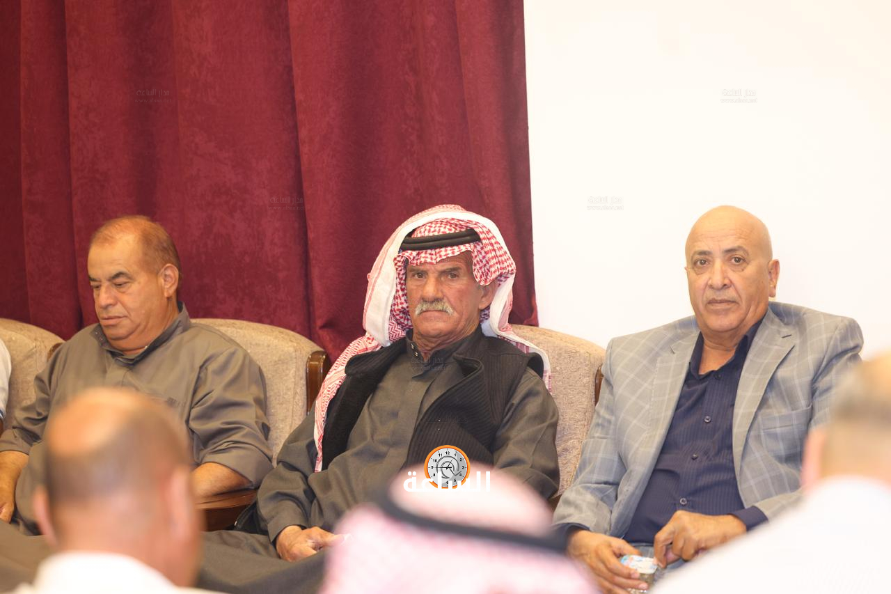 Madar Al-Saa Images 0.4902780361147545