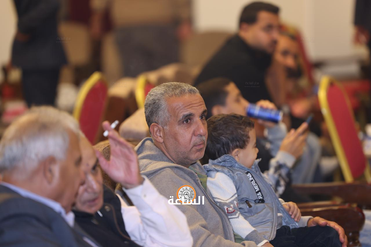 Madar Al-Saa Images 0.6315889116329406