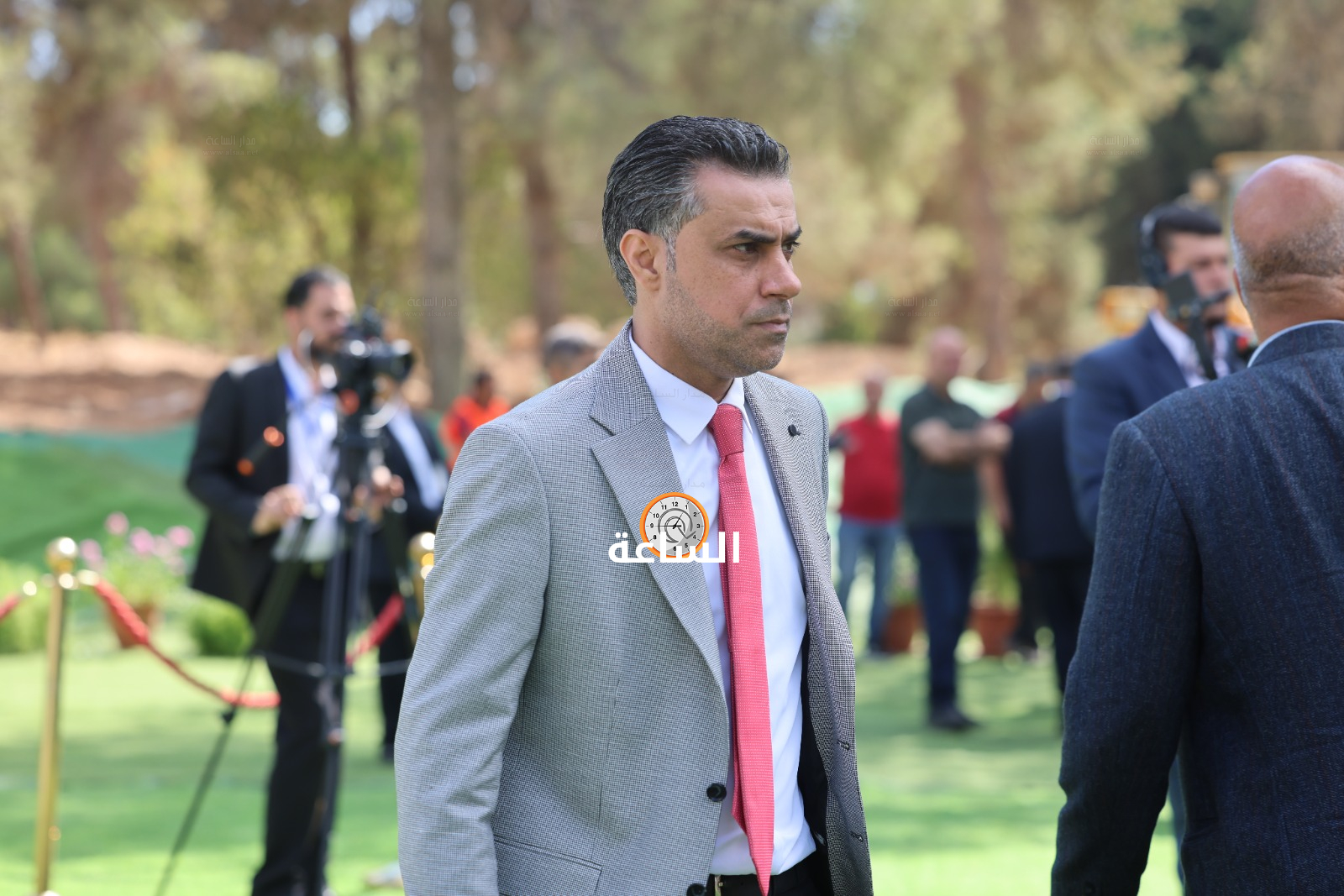 Madar Al-Saa Images 0.3857227656187211