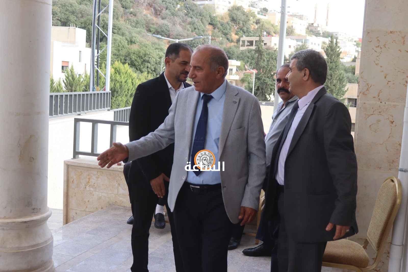 Madar Al-Saa Images 0.22081564351866423