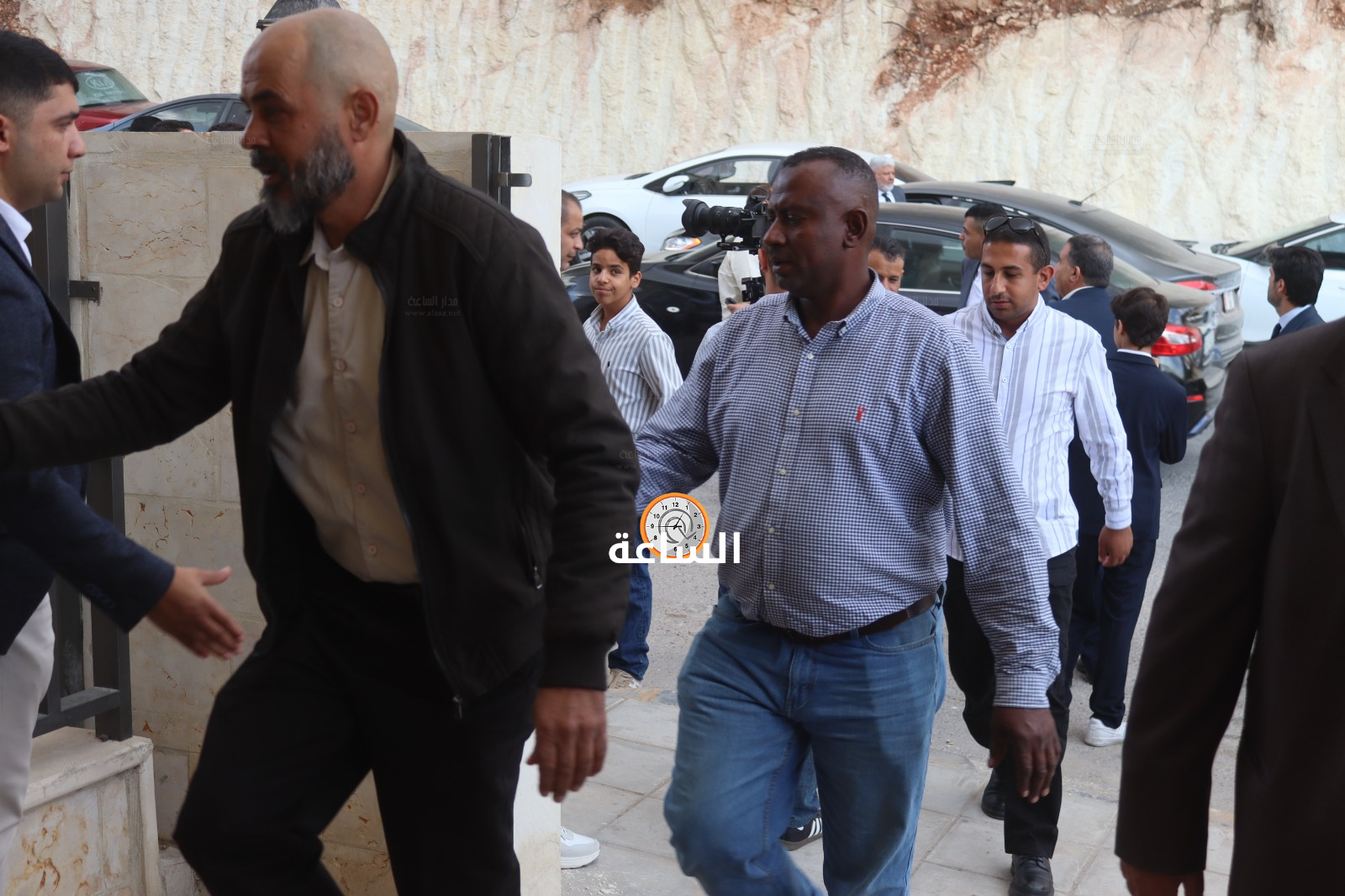 Madar Al-Saa Images 0.7406789024063616