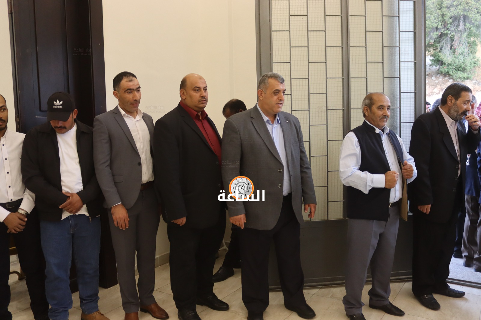 Madar Al-Saa Images 0.28540646448874873
