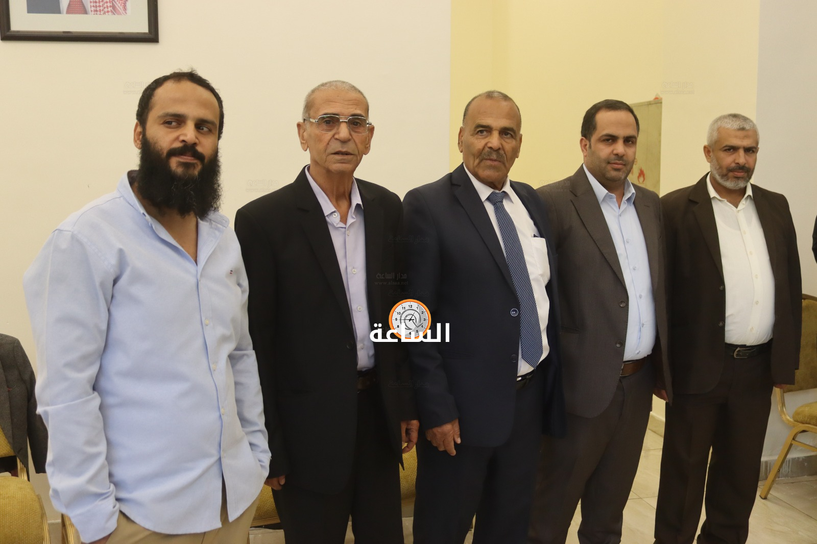 Madar Al-Saa Images 0.9395231509127079