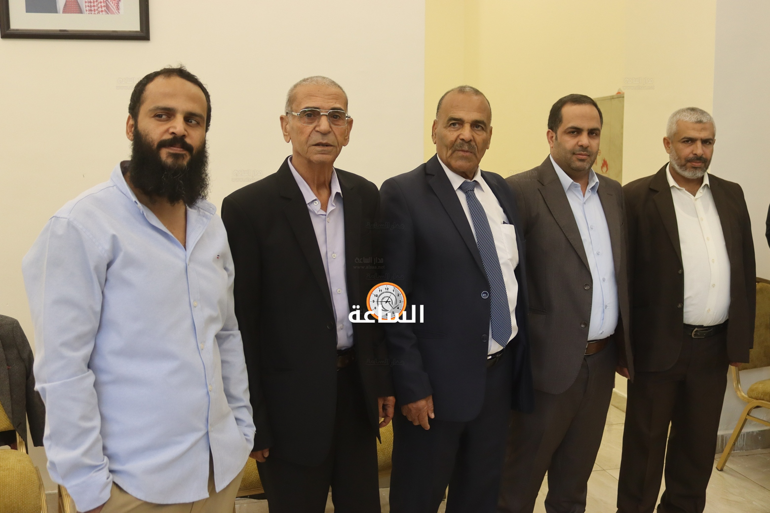 Madar Al-Saa Images 0.7487225402536611