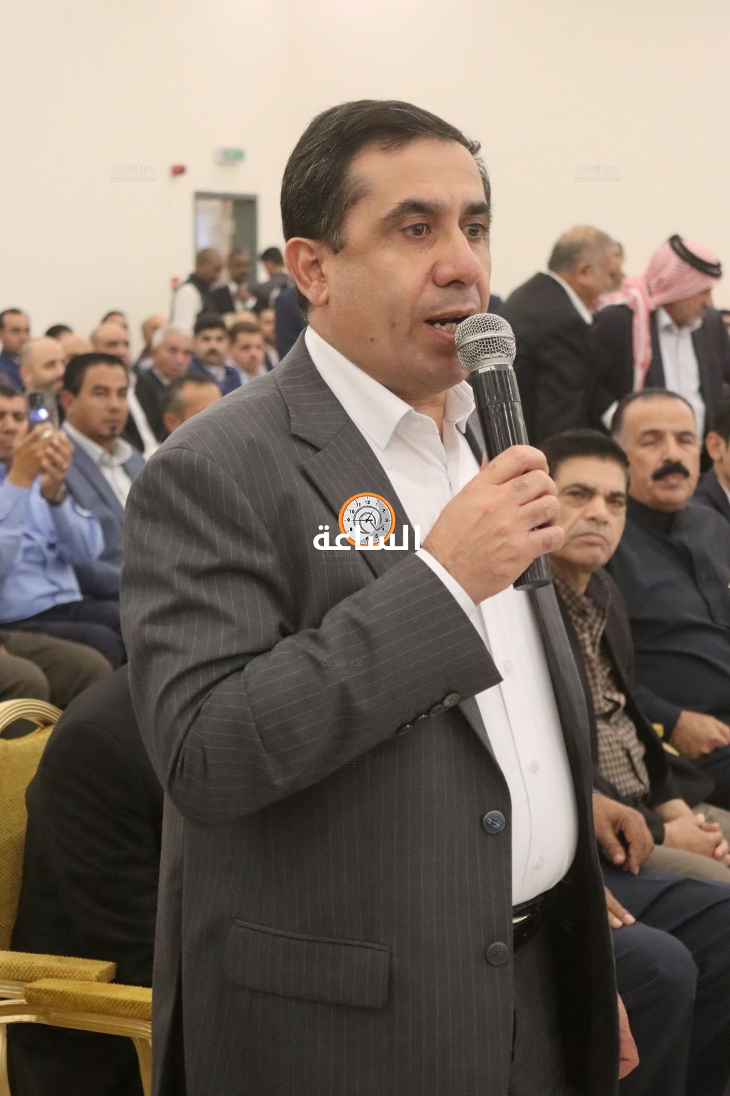 Madar Al-Saa Images 0.8857176779510614