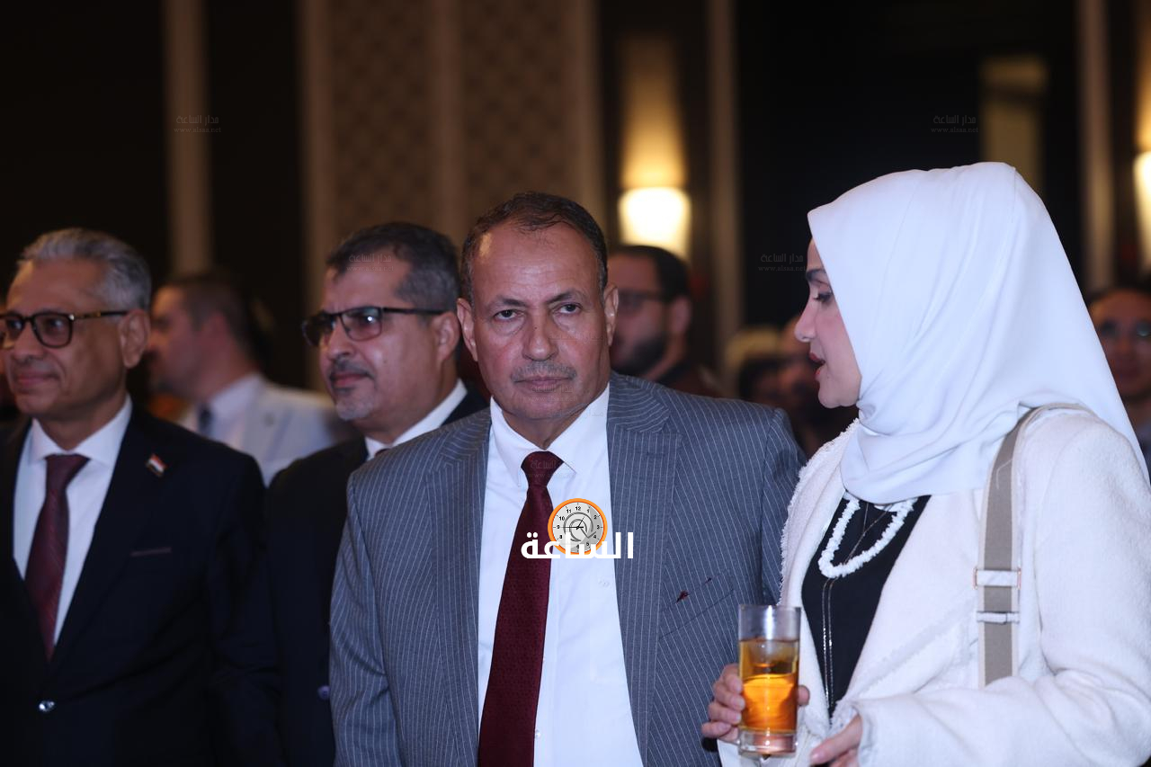 Madar Al-Saa Images 0.1647390378756176